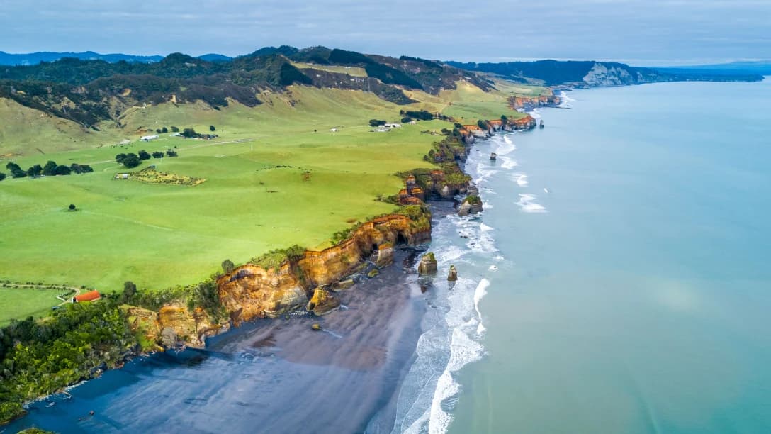 Taranaki Coast line with cliffs and rocks