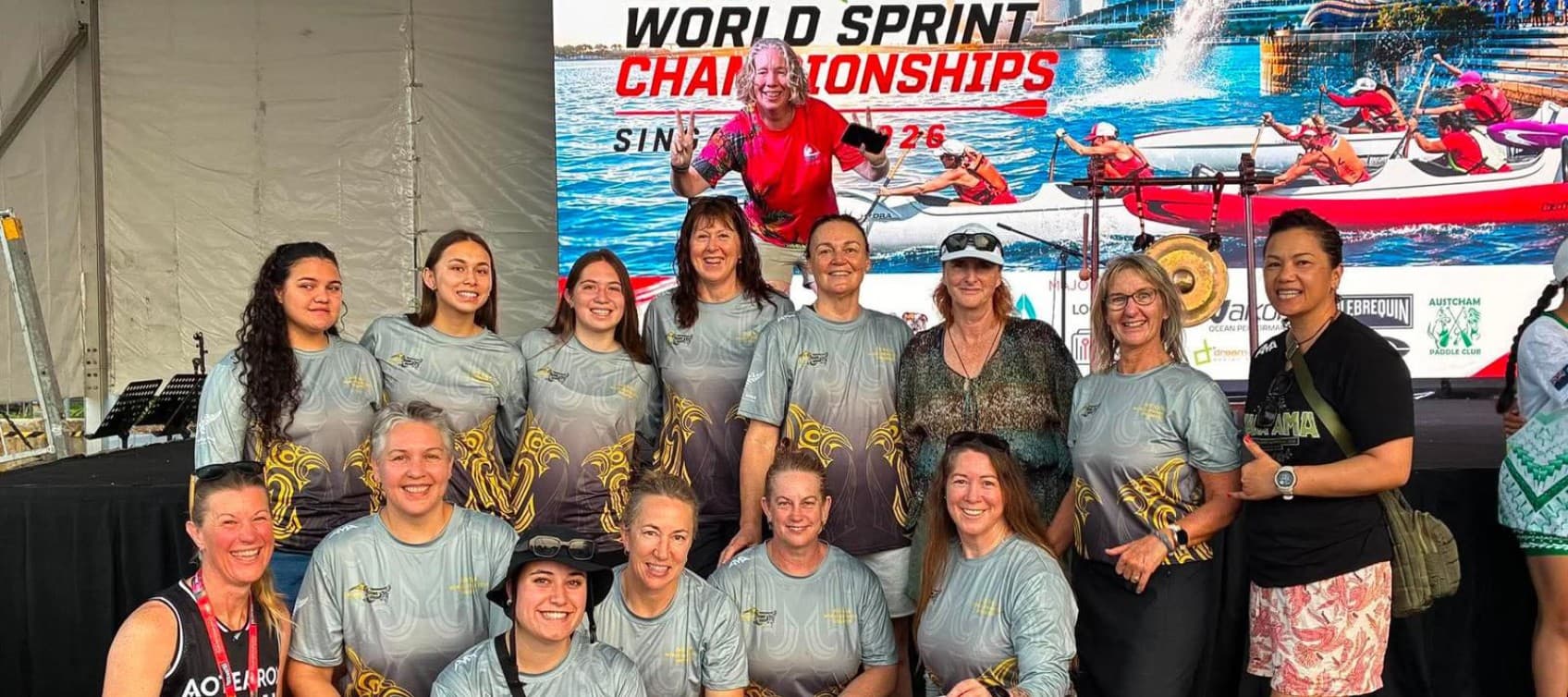 Waka Ama team 1HERO